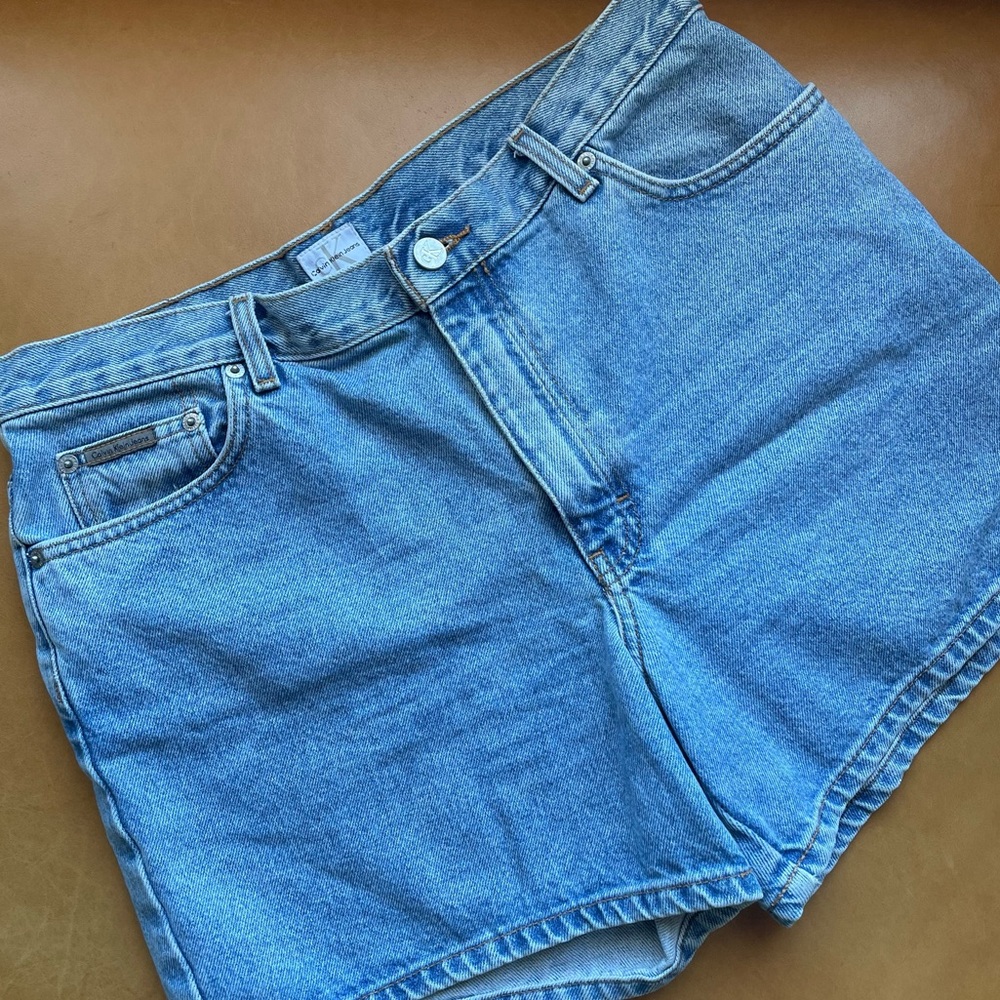 🌸VINTAGE🌸 Calvin Klein high waisted denim shorts size 12